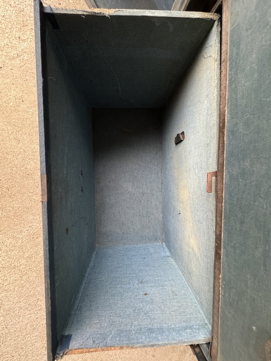 Image 1 of Garde-robe de voyage vintage