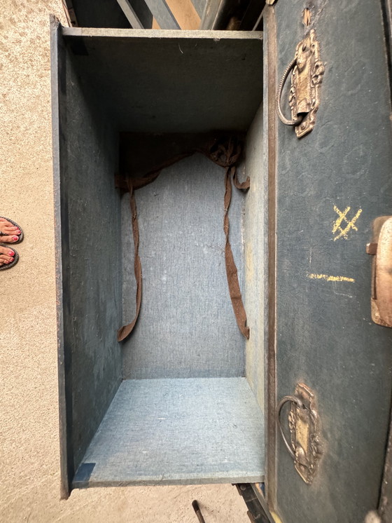 Image 1 of Garde-robe de voyage vintage