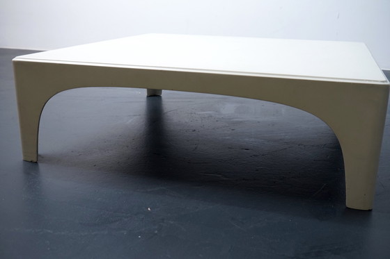 Image 1 of Tavolino cubista vintage bianco in fibra di vetro, anni '70