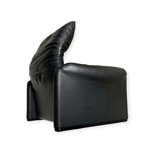 Cassina Maralunga armchair leather black