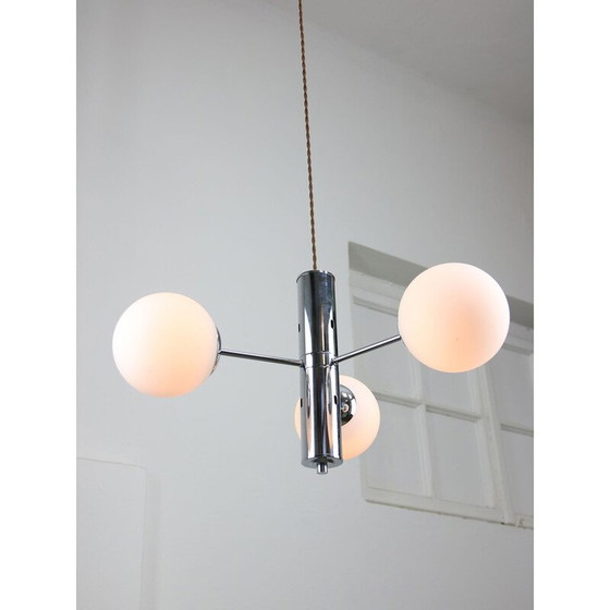 Image 1 of Vintage Sputnik chandelier in chrome and opaline, Italy 1970