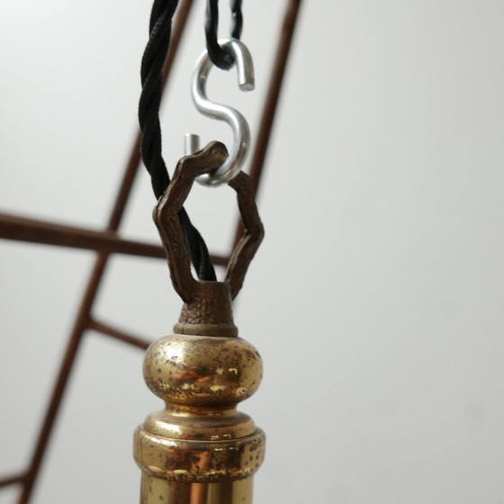 Image 1 of Lampadario vintage italiano in ottone e vetro opalino, anni '60