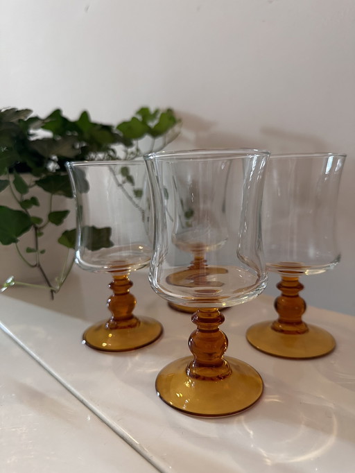 Amber 70s Wine Glasses