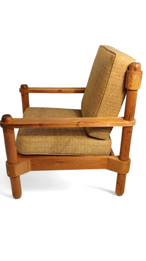 Brutalist Chair Pine