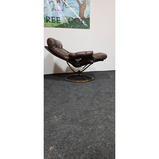 Image 1 of Vintage leather reclining armchair