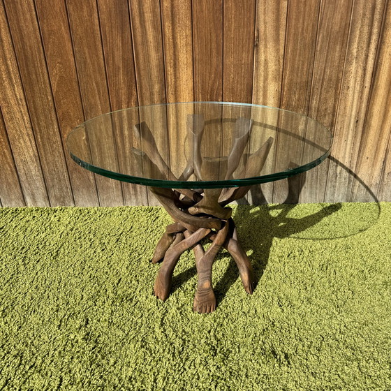 Image 1 of Table basse vintage africaine en bois