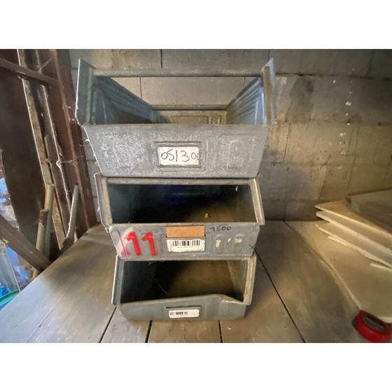 Image 1 of Set di 3 vassoi impilabili vintage in acciaio zincato, 1950