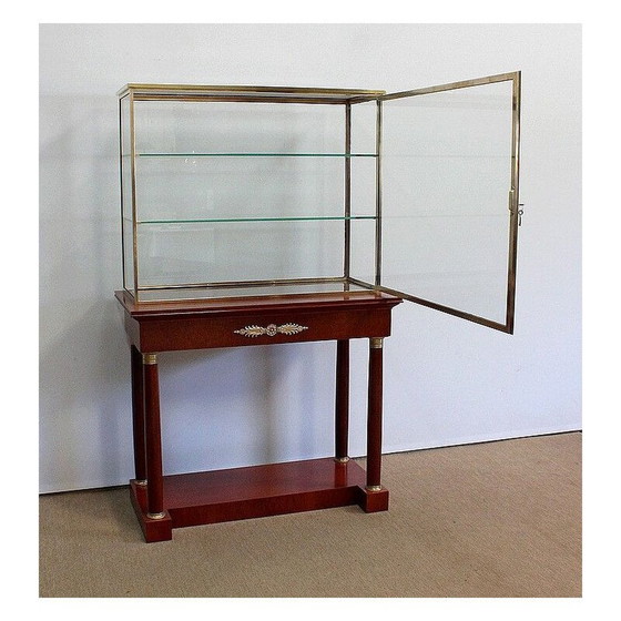 Image 1 of Vintage display cabinet on console