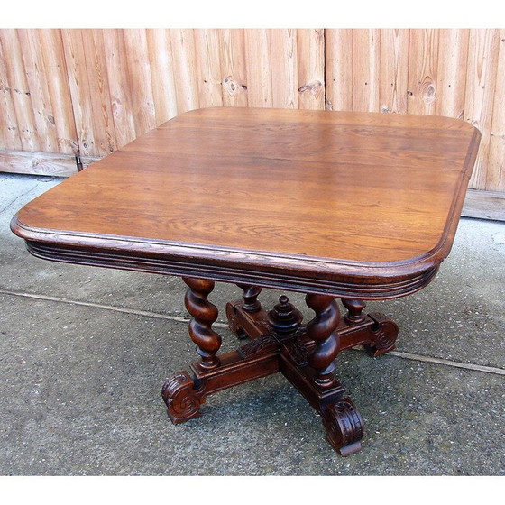 Image 1 of Tavolo vintage in legno di quercia con base intagliata su colonne a spirale