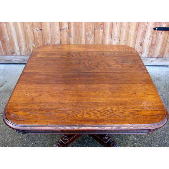 Image 1 of Tavolo vintage in legno di quercia con base intagliata su colonne a spirale