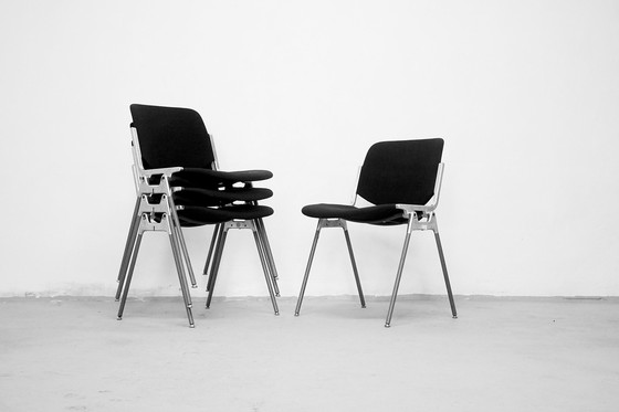 Image 1 of 4/12 Dsc 106 Castelli Stackable Giancarlo Piretti Chairs Chairs