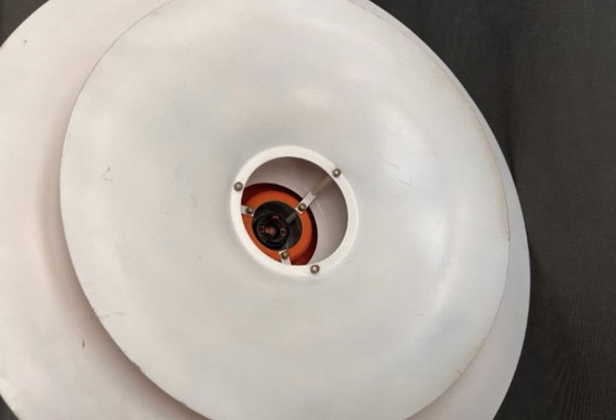 Image 1 of Erik Balslev Per Fog &amp; Mørup, mod. Radius Orange, Danimarca, Vintage, Lampada da soffitto