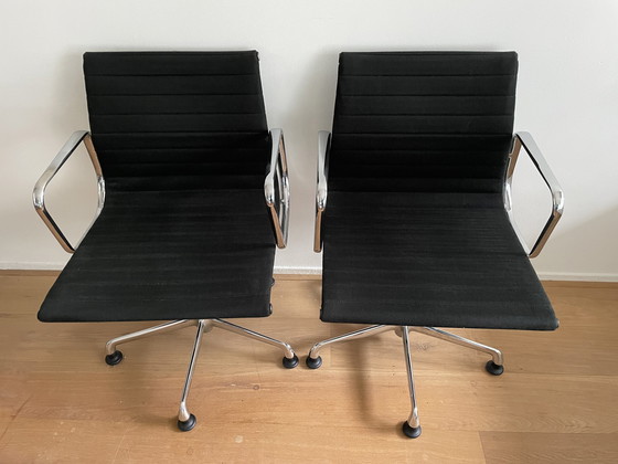 Image 1 of Charles Eames Vitra Hopsak chairs (2 pieces)