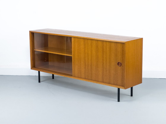 Image 1 of Buffet vintage en teck avec portes coulissantes, 1971