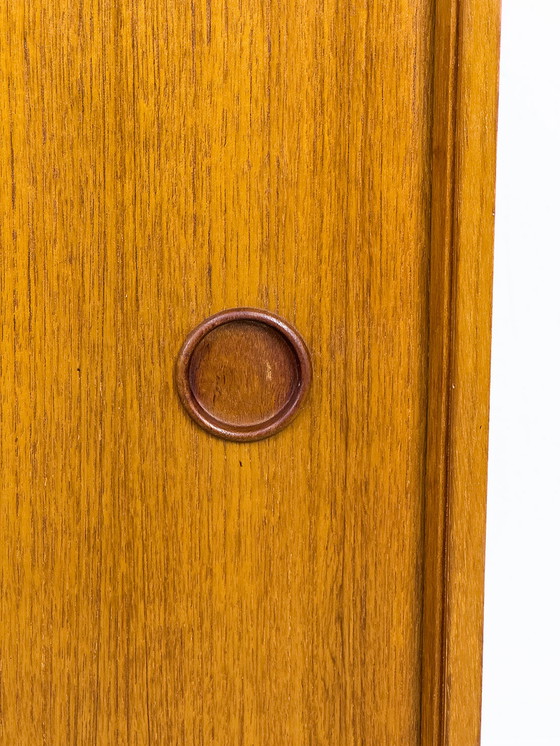 Image 1 of Buffet vintage en teck avec portes coulissantes, 1971