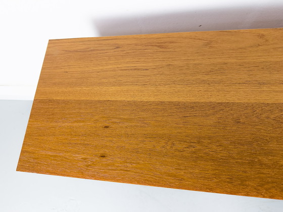 Image 1 of Buffet vintage en teck avec portes coulissantes, 1971