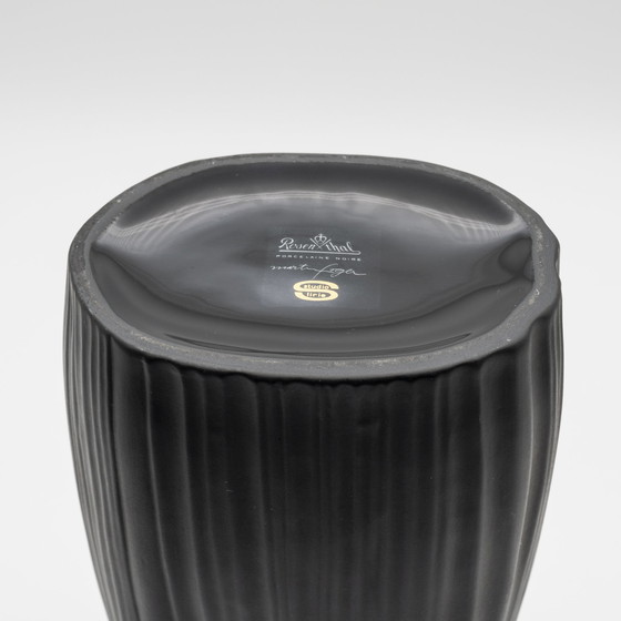 Image 1 of Martin Freyer Rosenthal Plissee Bisque Porcelaine Noire 37 cm + 27 cm Vase Duo