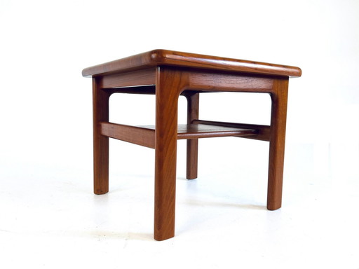 Side table Niels Bach