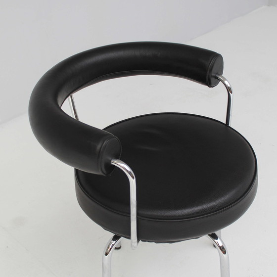 Image 1 of Cassina Tournant armchairs