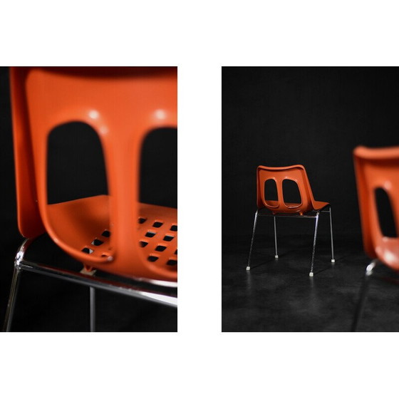 Image 1 of Coppia di sedie vintage in plastica arancione e cromo per Plasson, 1960