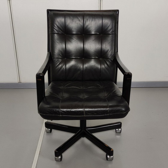 Image 1 of Vintage office armchair in black leather and black lacquered wood for Lübke, Germany 1980
