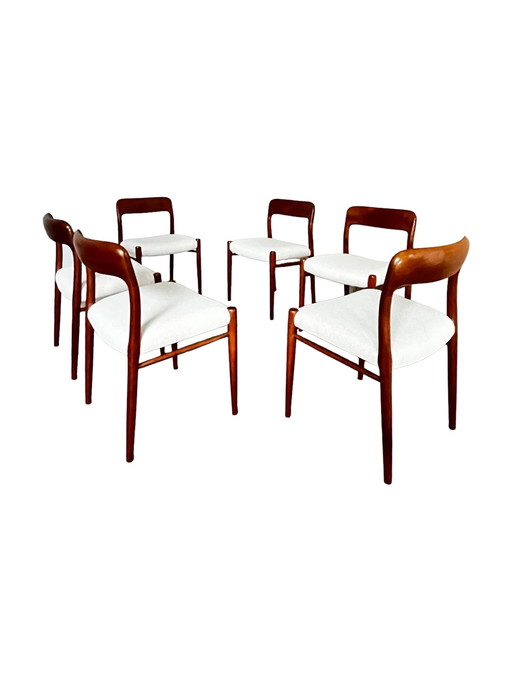 Set of 6 teak chairs