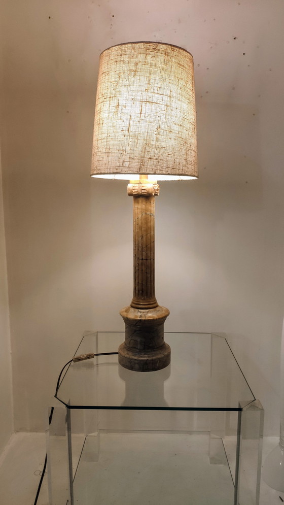 Image 1 of Lámpara de mesa de estilo griego 