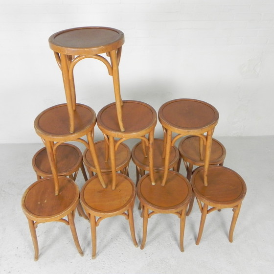 Image 1 of Tabourets en hêtre de style Thonet, années 1950