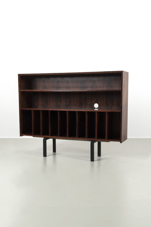 Brouer record cabinet