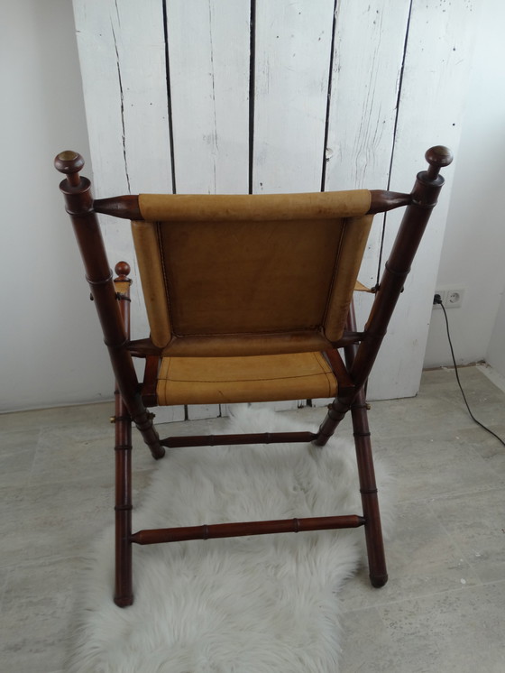 Image 1 of Fauteuil d'officier - bois et cuir - Style campagne militaire