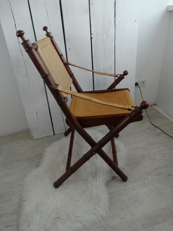 Image 1 of Fauteuil d'officier - bois et cuir - Style campagne militaire