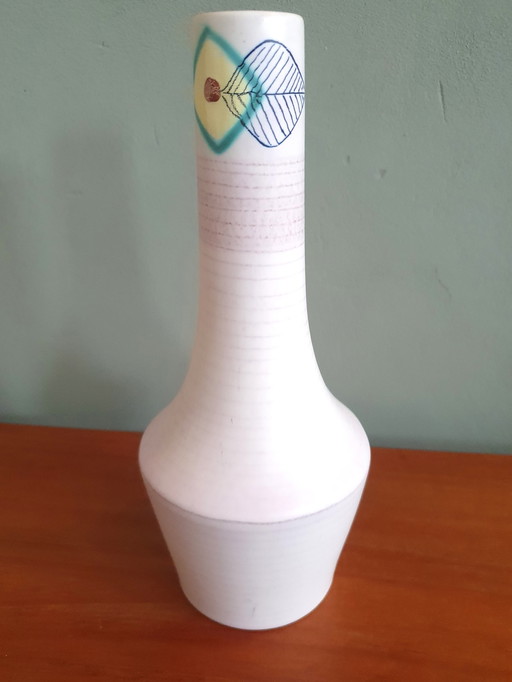 Tiko Gouda vase 1027 Majola