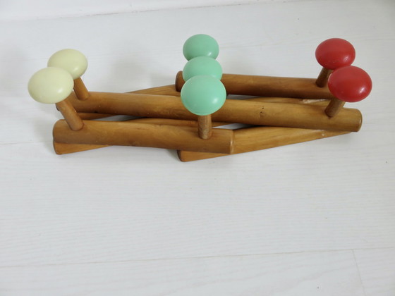 Image 1 of Appendiabiti a fisarmonica con palline colorate anni &#39;60