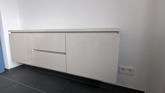 Image 1 of Interlubke wall unit