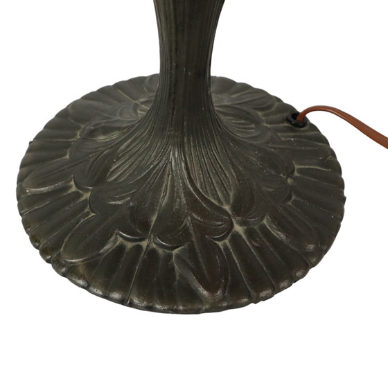 Image 1 of Tiffany Style Table Lamp