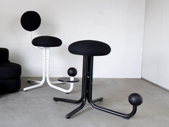 Image 1 of Globe concept high ergonomic stool design Peter Opsvik