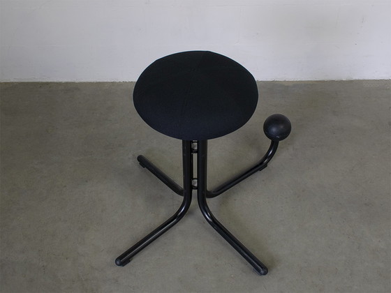 Image 1 of Globe concept high ergonomic stool design Peter Opsvik