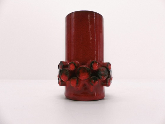 Image 1 of Red Ceralux vase Hans Welling - Ceramano 1960