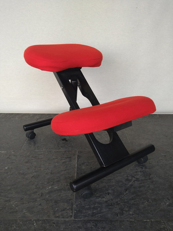 Image 1 of Ergonomic balance knee chair