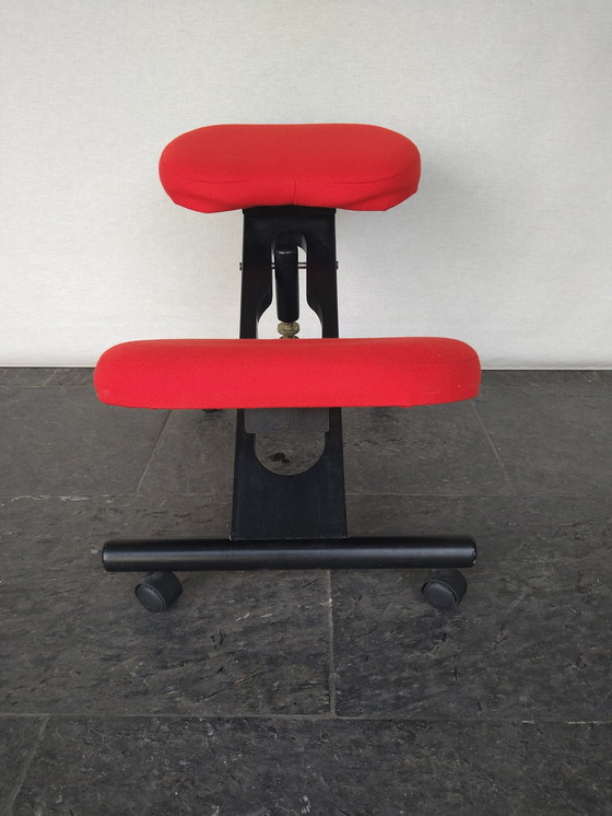 Image 1 of Ergonomic balance knee chair