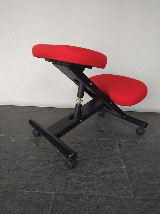 Image 1 of Ergonomic balance knee chair