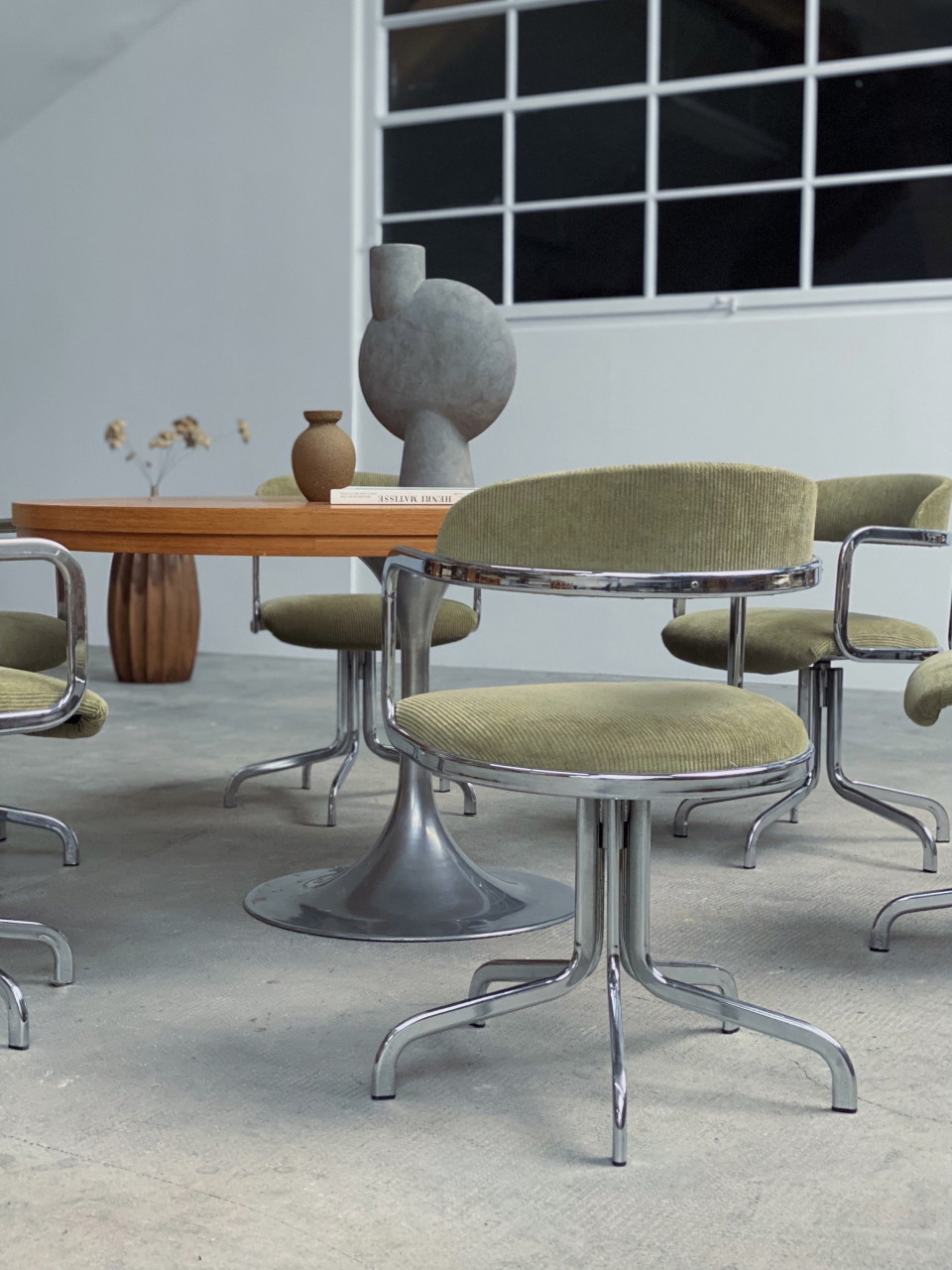 6x Italien des années 1970 Chrome velours côtelé Chaises pivotantes Vert olive Sauge