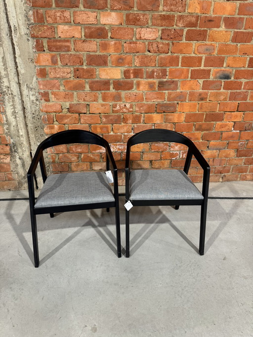 Set of 2 black wooden chairs