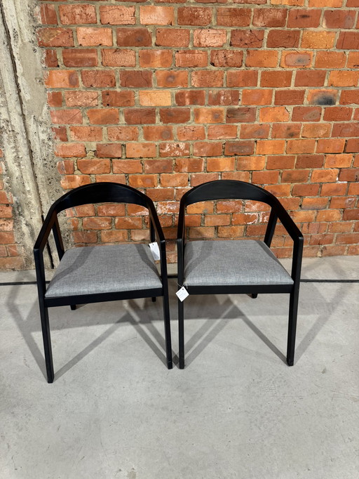 Set of 2 black wooden chairs