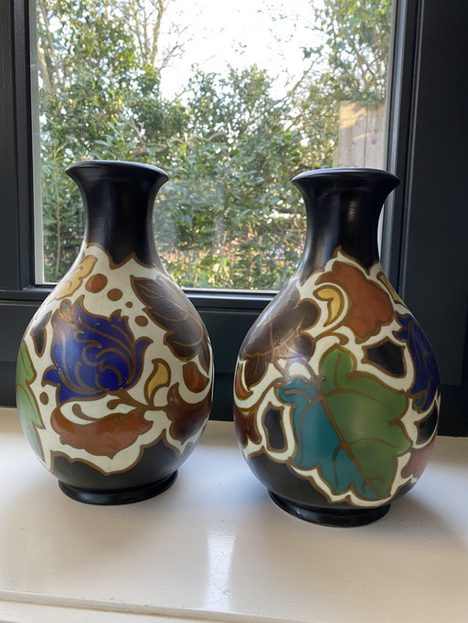 2x Gouda Plateel vases