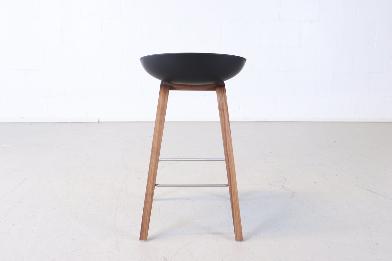 2x Hay bar stool