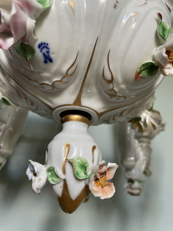 Image 1 of Lustre Capodimonte