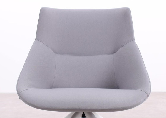 Image 1 of Forma 5 Bow lounge chair gray