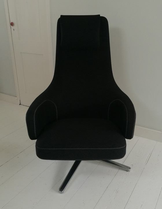 Image 1 of Vitra grand repos design chair