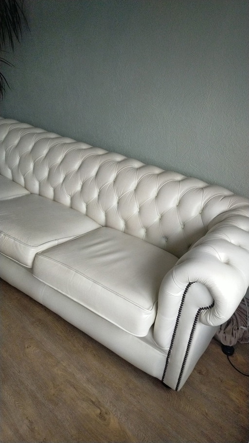 Chesterfield Sofa 3.5 Seat